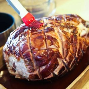 Cola-Pineapple-glazed-ham_crop_531_531